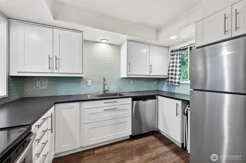 140 Summit Avenue #B5