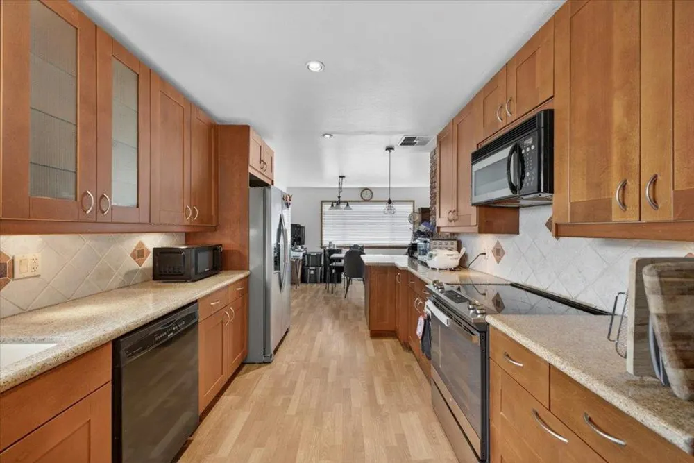 251 La Mesa Drive Salinas, CA 93901