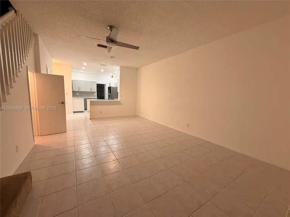 2078 Madeira Dr #0 Weston, FL 33327
