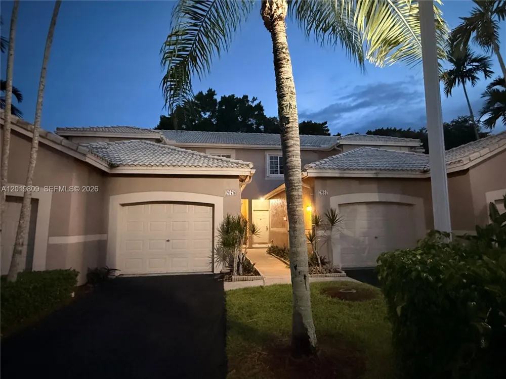 2078 Madeira Dr #0 Weston, FL 33327