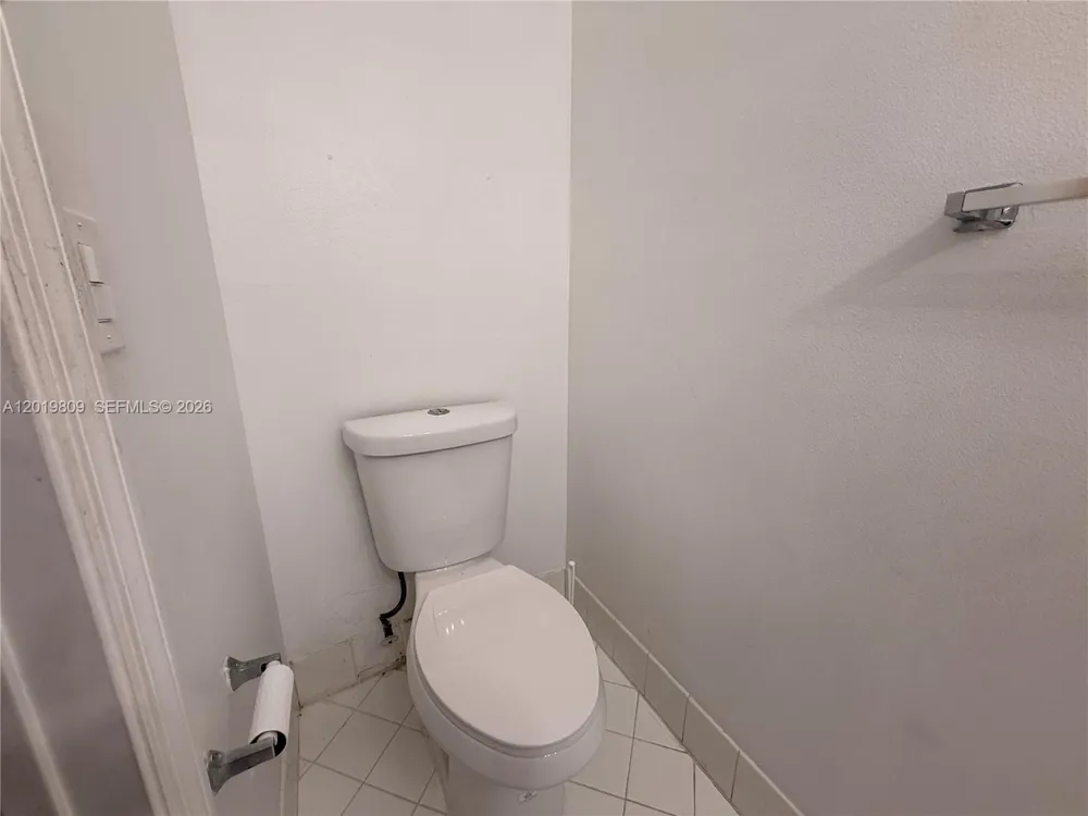 2078 Madeira Dr #0 Weston, FL 33327