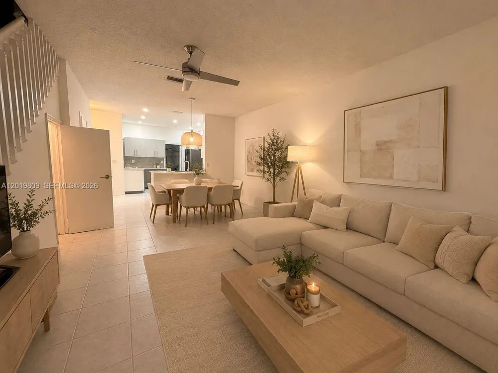 2078 Madeira Dr #0 Weston, FL 33327