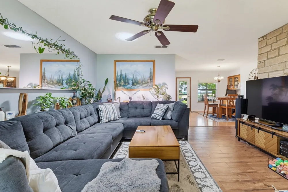 120 Rae Lane Jarrell, TX 76537