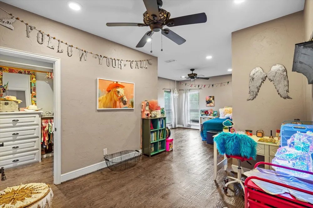 347 VZ County Road 3108 Edgewood, TX 75117