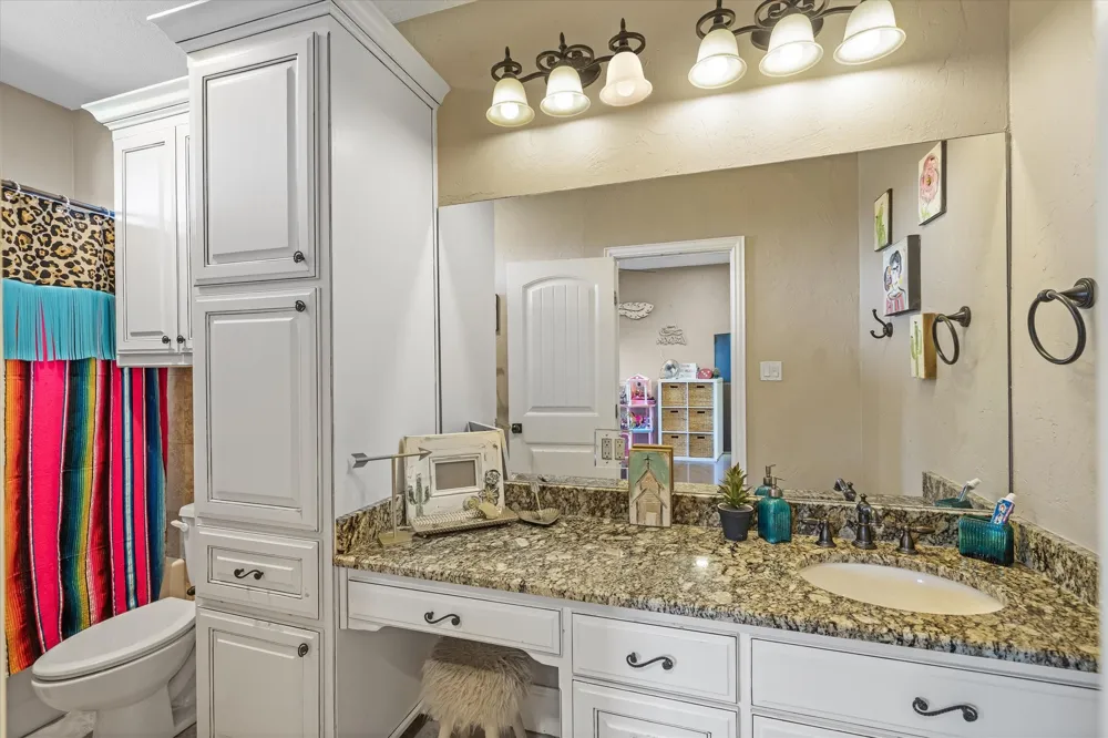 347 VZ County Road 3108 Edgewood, TX 75117