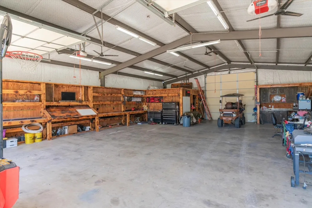 347 VZ County Road 3108 Edgewood, TX 75117