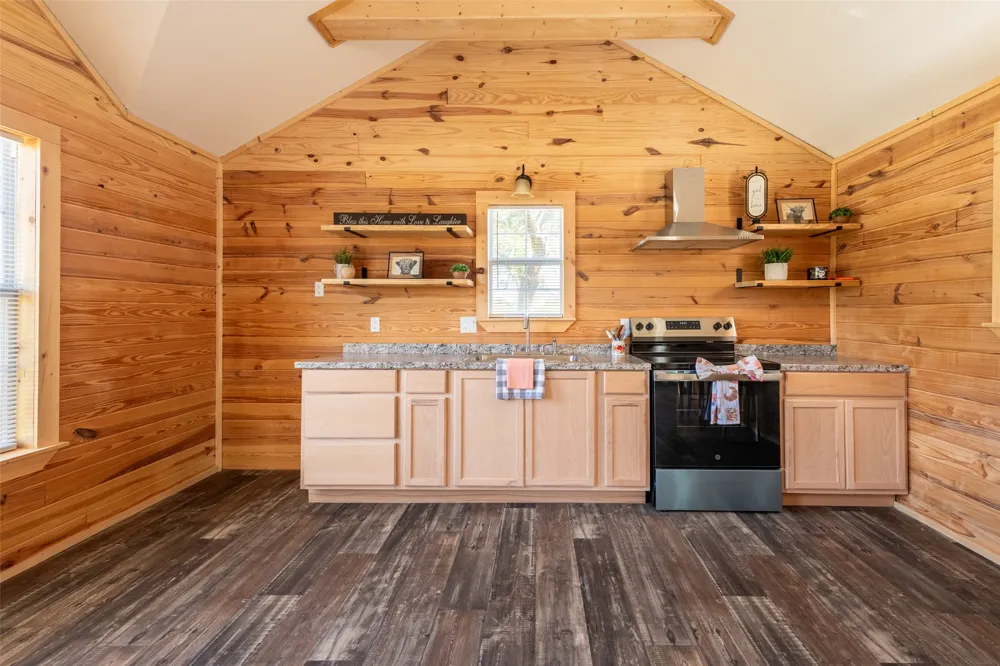 19170 FM 1602 Hico, TX 76457