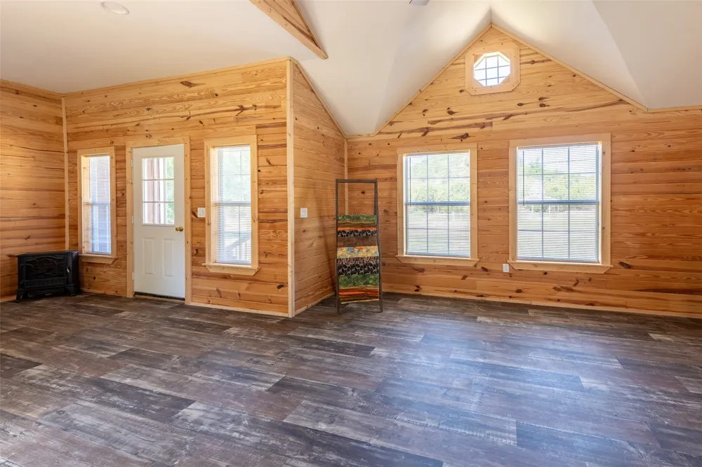 19170 FM 1602 Hico, TX 76457