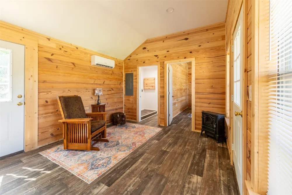 19170 FM 1602 Hico, TX 76457