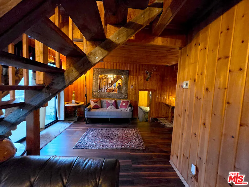 1668 State Highway 2 Wrightwood, CA 92397