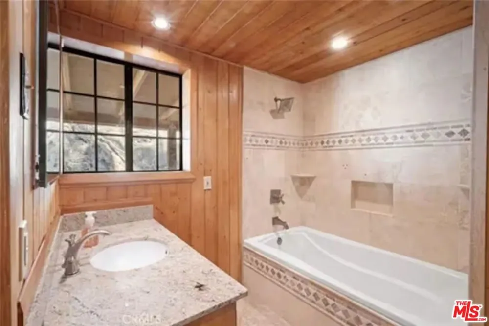 1668 State Highway 2 Wrightwood, CA 92397