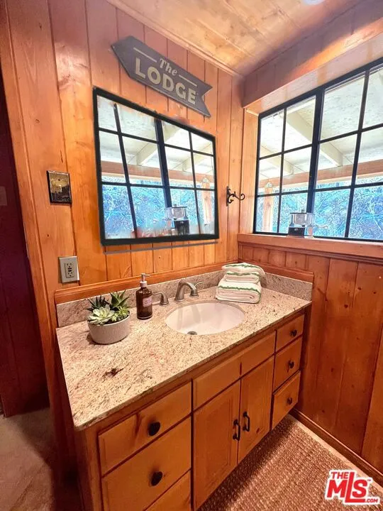 1668 State Highway 2 Wrightwood, CA 92397