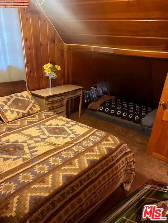 1668 State Highway 2 Wrightwood, CA 92397