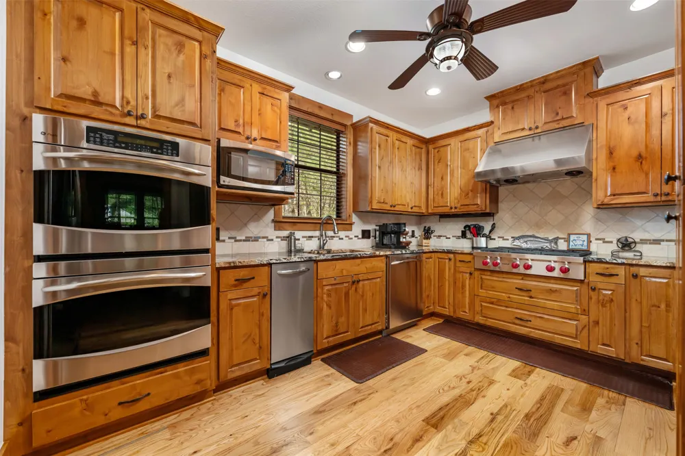 1304 E State Highway 71 West Point, TX 78963