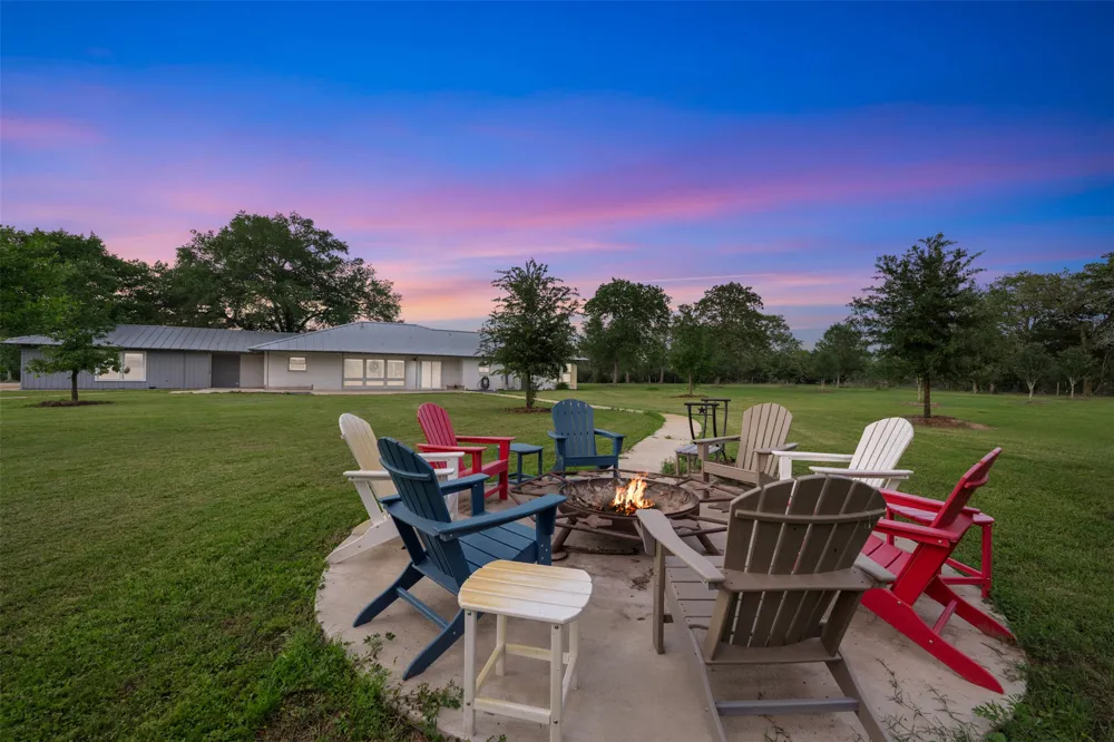 1304 E State Highway 71 West Point, TX 78963