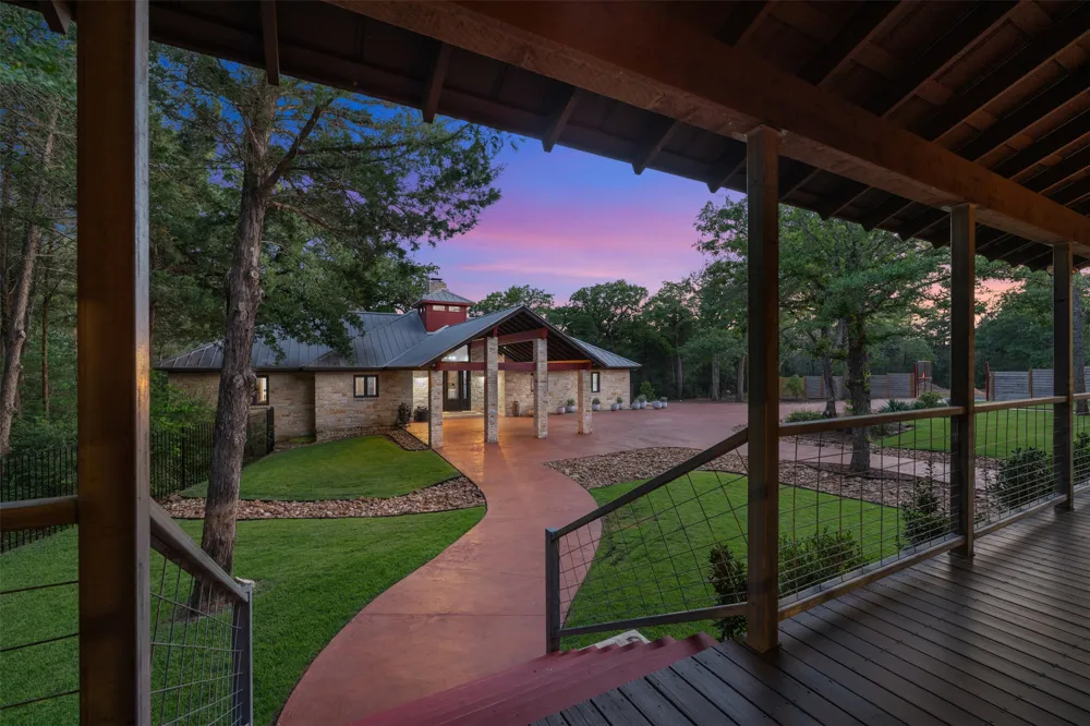 1304 E State Highway 71 West Point, TX 78963