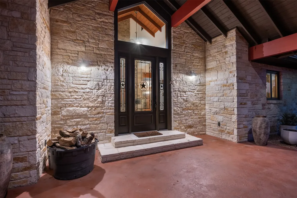 1304 E State Highway 71 West Point, TX 78963