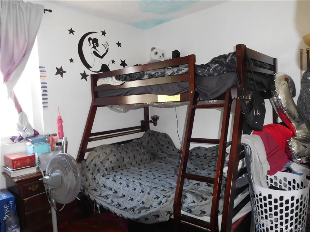 13302 Ramona Baldwin Park, CA 91706