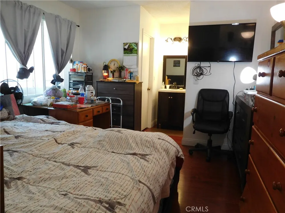 13302 Ramona Baldwin Park, CA 91706