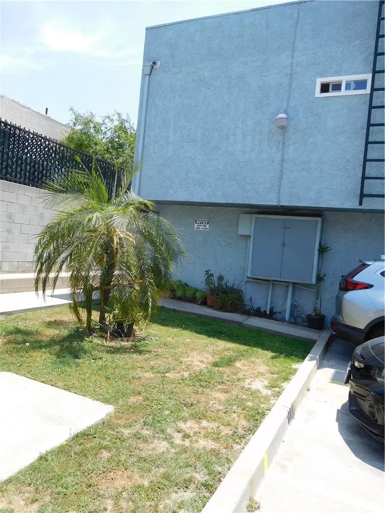 13302 Ramona Baldwin Park, CA 91706