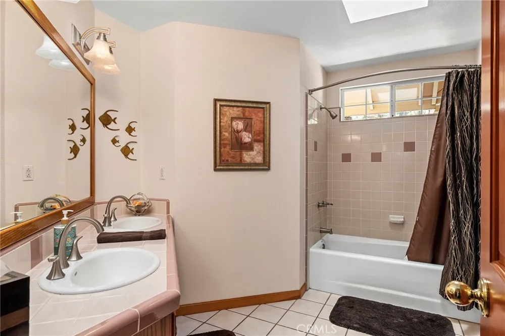 185 Wild Rose Chico, CA 95973