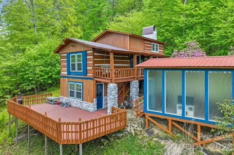 285 Glenaire Drive