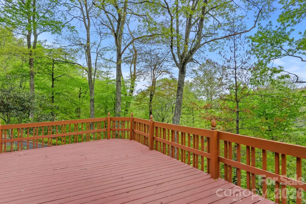285 Glenaire Drive Mars Hill, NC 28754