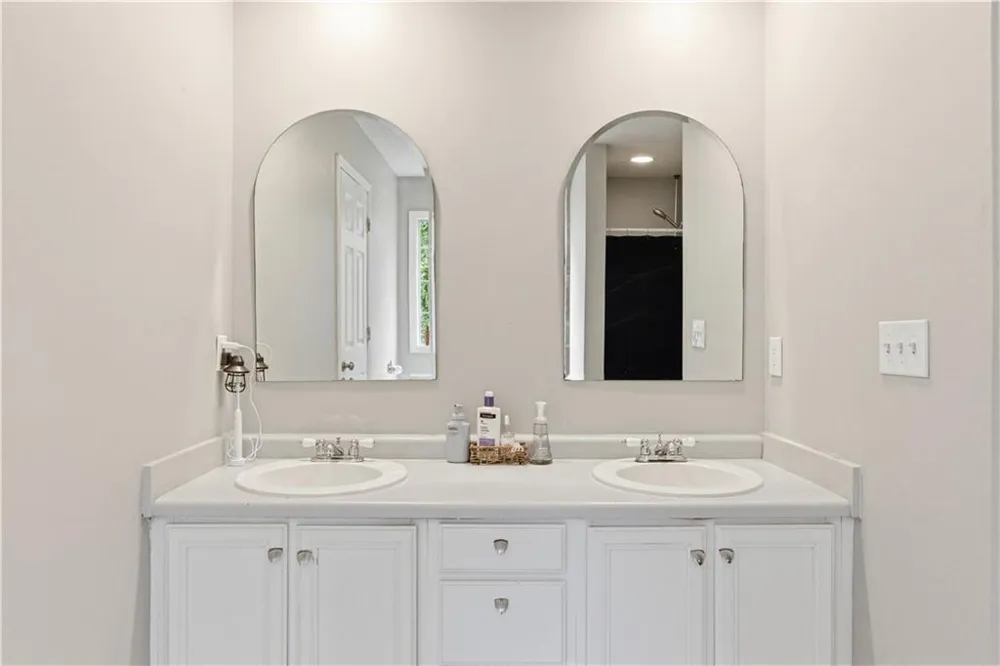 158 Ridge Lane Lula, GA 30554