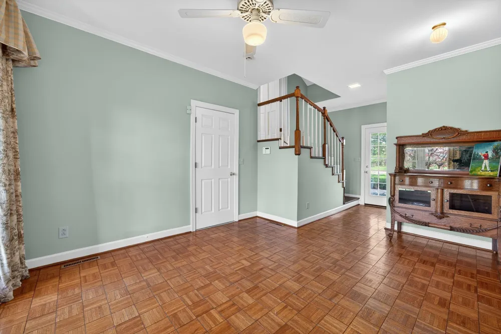 1553 N Main St Mount Pleasant, TN 38474