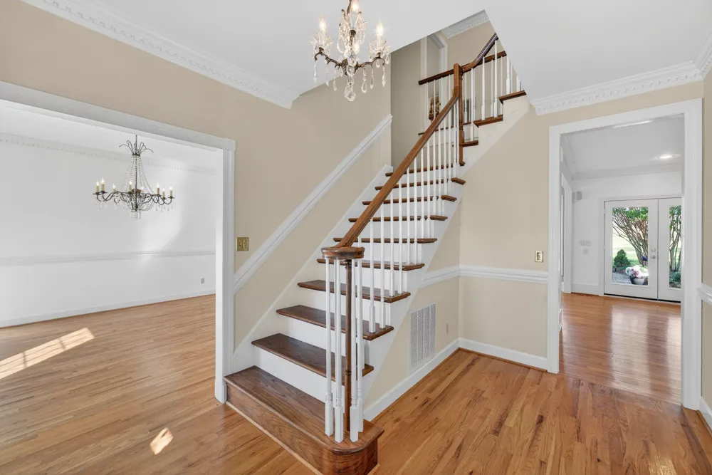 1553 N Main St Mount Pleasant, TN 38474