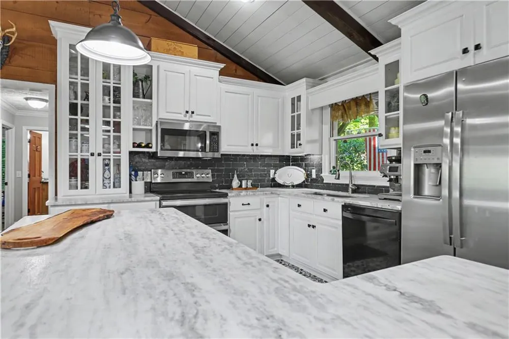 519 Pinecrest Road Sautee Nacoochee, GA 30571