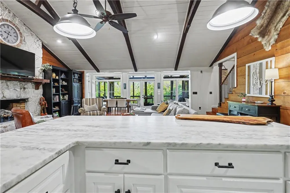 519 Pinecrest Road Sautee Nacoochee, GA 30571