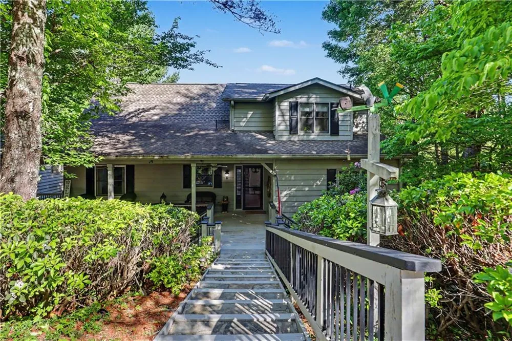 519 Pinecrest Road Sautee Nacoochee, GA 30571