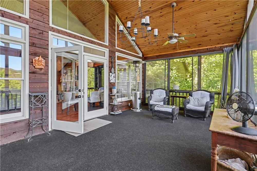 519 Pinecrest Road Sautee Nacoochee, GA 30571