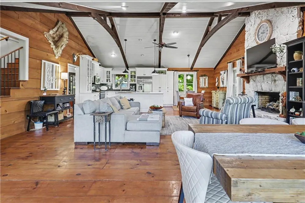 519 Pinecrest Road Sautee Nacoochee, GA 30571