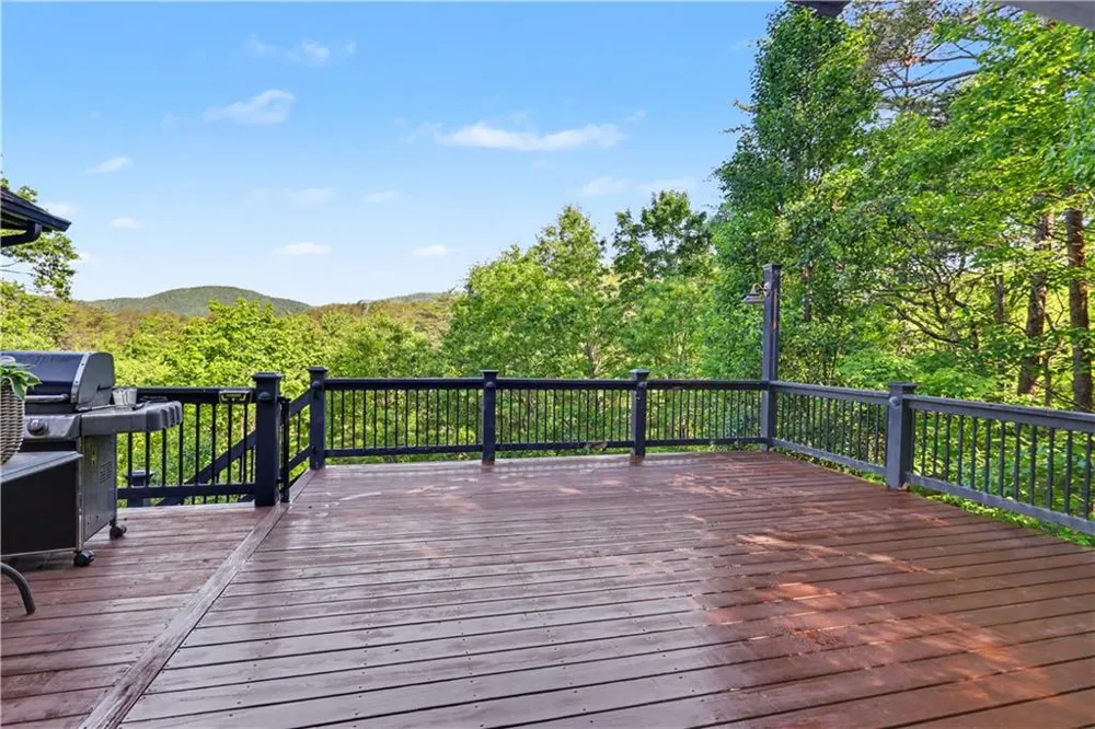 519 Pinecrest Road Sautee Nacoochee, GA 30571