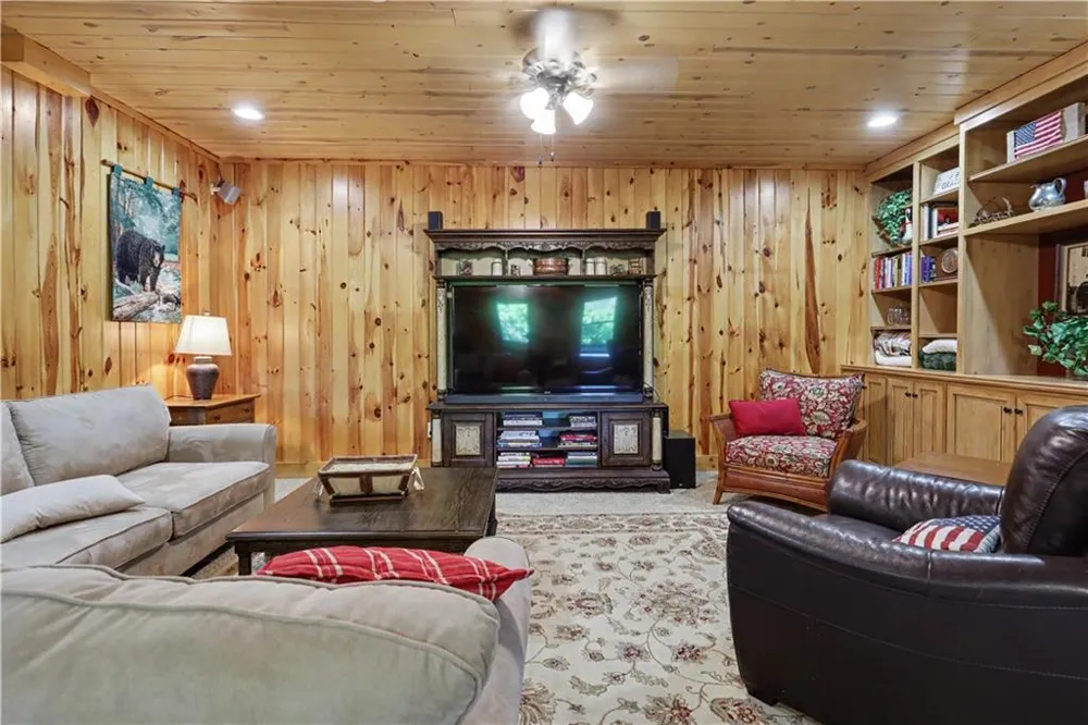 519 Pinecrest Road Sautee Nacoochee, GA 30571