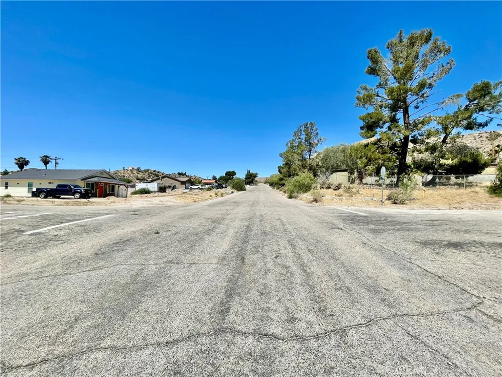 49116 Hibiscus Morongo Valley, CA 92256