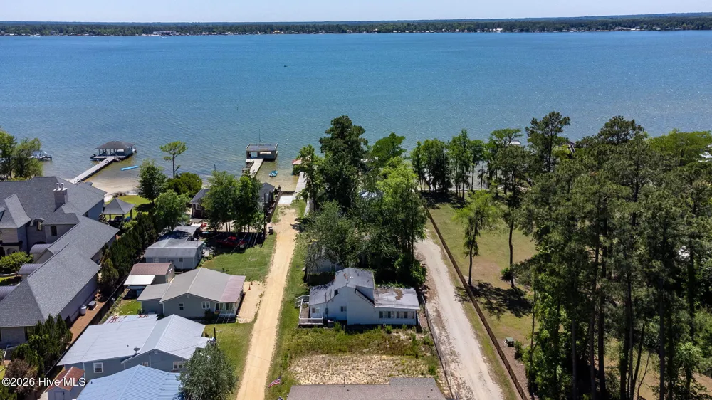 64 Godwin Road Elizabethtown, NC 28337