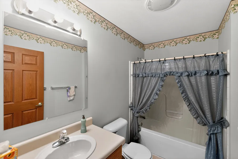29376 Saddlebred Lane Dowagiac, MI 49047