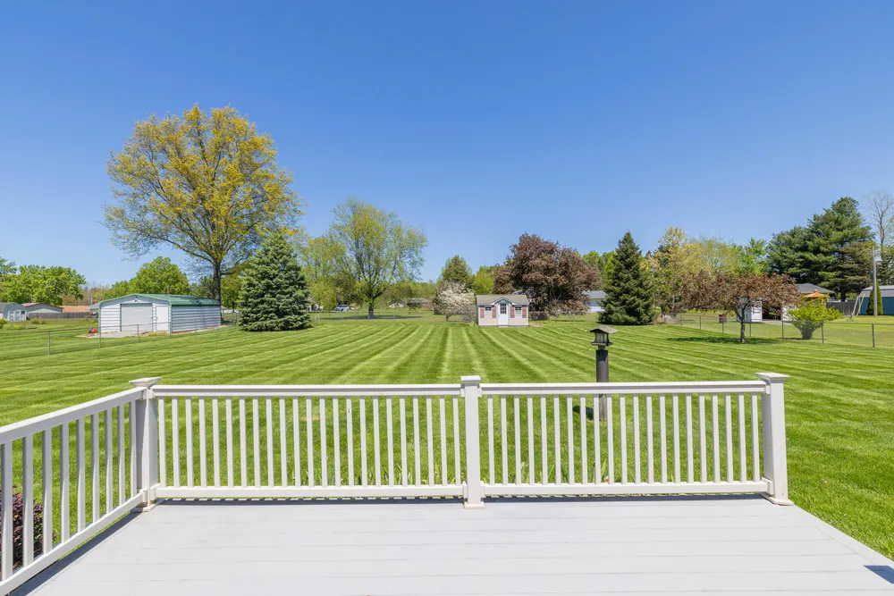 29376 Saddlebred Lane Dowagiac, MI 49047