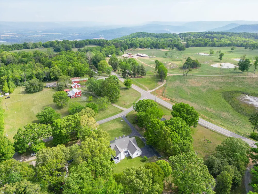 2526 County Road 194 Bryant, AL 35958