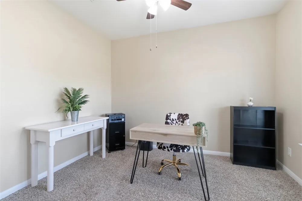 285 Hummingbird Way Martindale, TX 78655