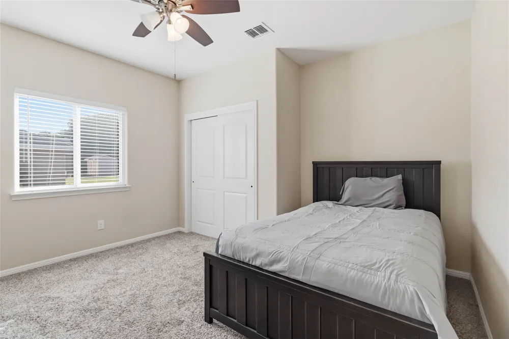 285 Hummingbird Way Martindale, TX 78655