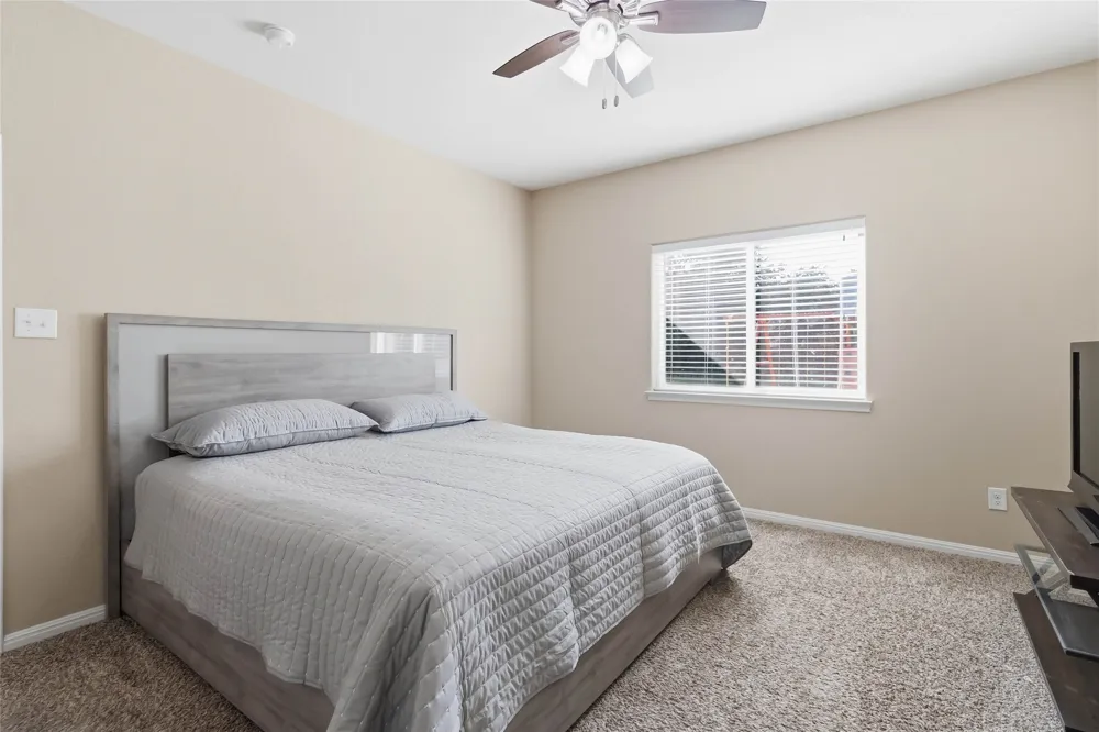 285 Hummingbird Way Martindale, TX 78655