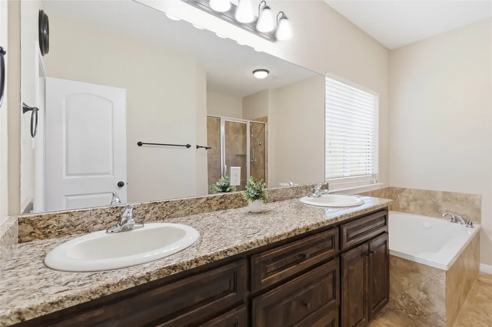 285 Hummingbird Way Martindale, TX 78655