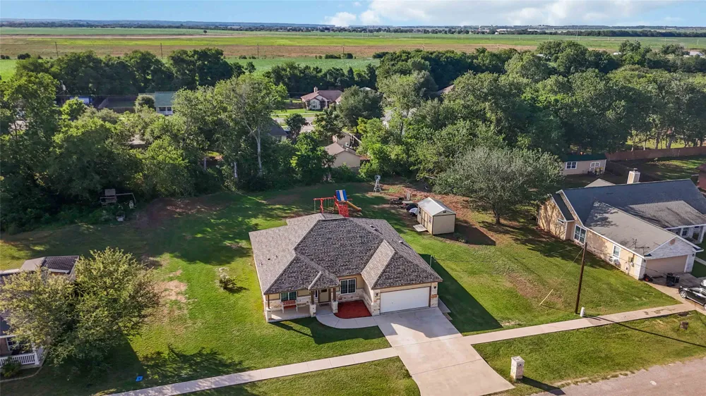 285 Hummingbird Way Martindale, TX 78655