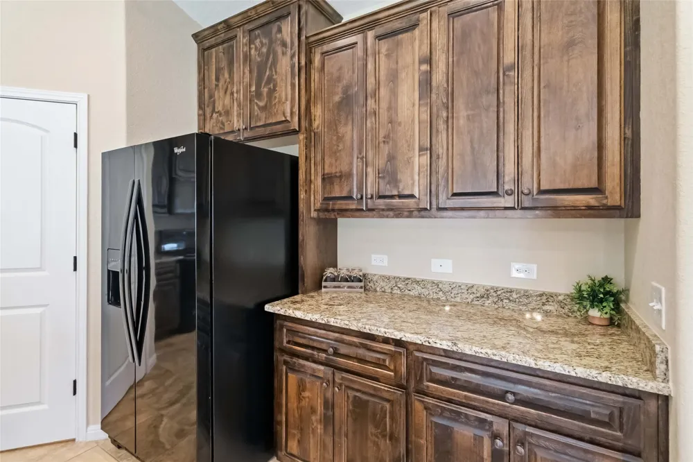 285 Hummingbird Way Martindale, TX 78655