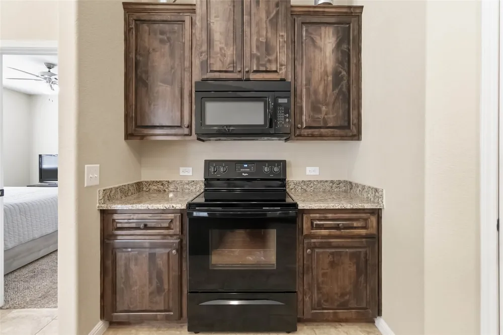 285 Hummingbird Way Martindale, TX 78655