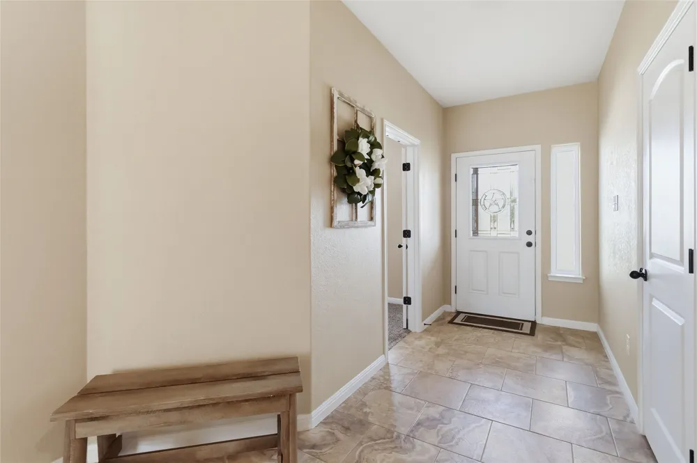 285 Hummingbird Way Martindale, TX 78655